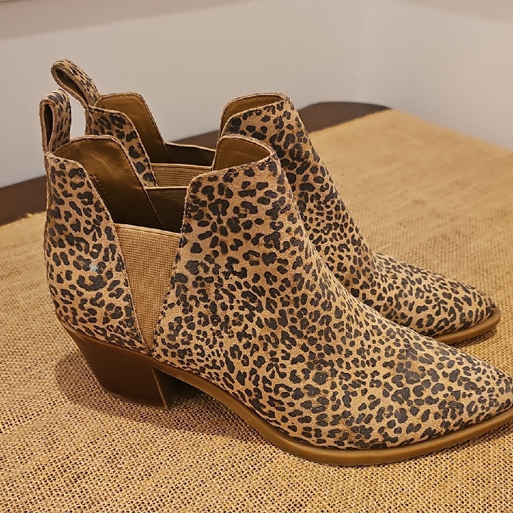 Dolce Vita Tan and Black Leopard Ankle Boots